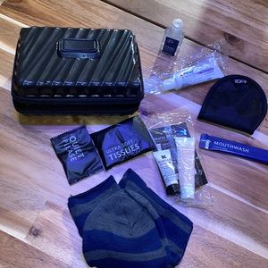 TUMI TRAVEL CASE FROM DELTA AIRLINES.